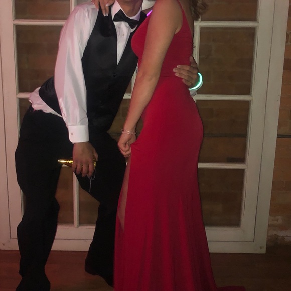 Red Formal/Prom Dress - Picture 4 of 4